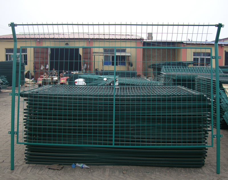 高速公路護欄網圖片2