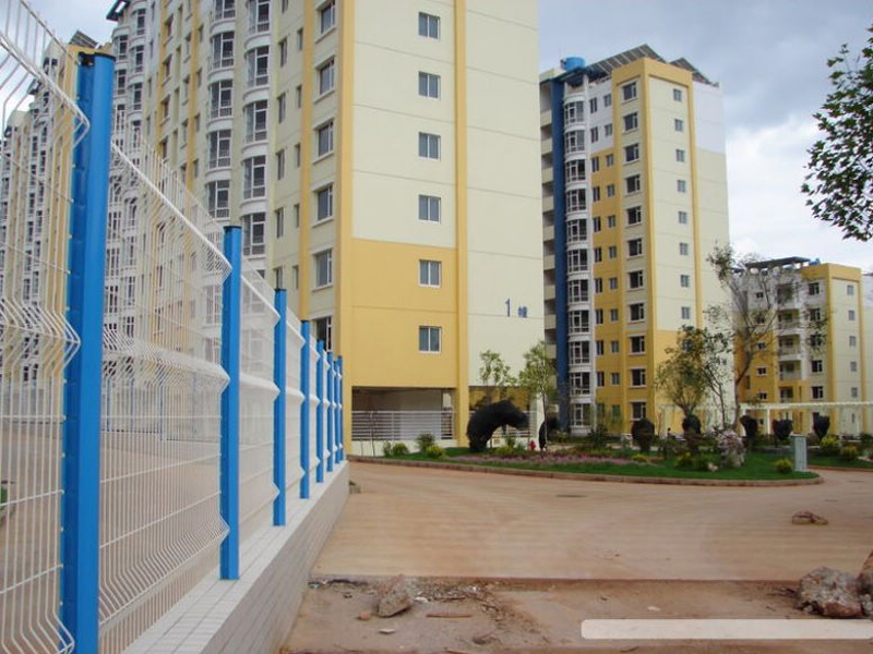 桃型柱圍欄網(wǎng)圖片4 桃型柱圍欄網(wǎng)圖片4