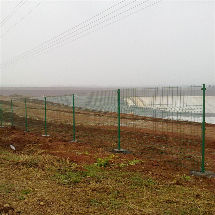 水渠隔離網(wǎng)欄圖片1 水渠隔離網(wǎng)欄圖片1