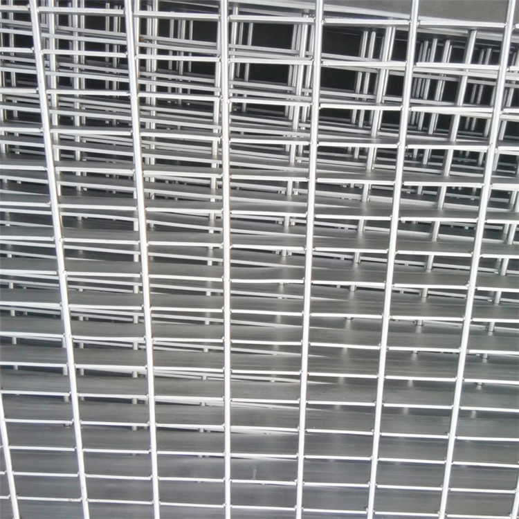 地鐵通風(fēng)口鋼格板圖片3 地鐵通風(fēng)口鋼格板圖片3