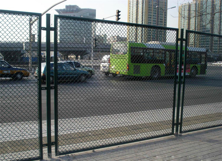 山東學校隔離圍網(wǎng)圖片2 山東學校隔離圍網(wǎng)圖片2