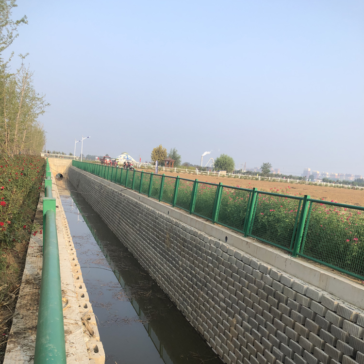 山東河道安全護欄圖片2 山東河道安全護欄圖片2