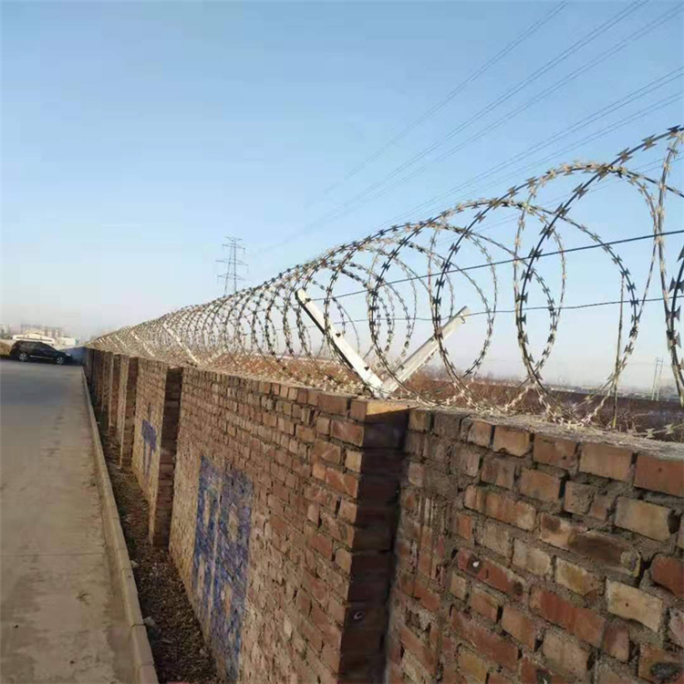 蛇腹型刀片刺繩圖片3