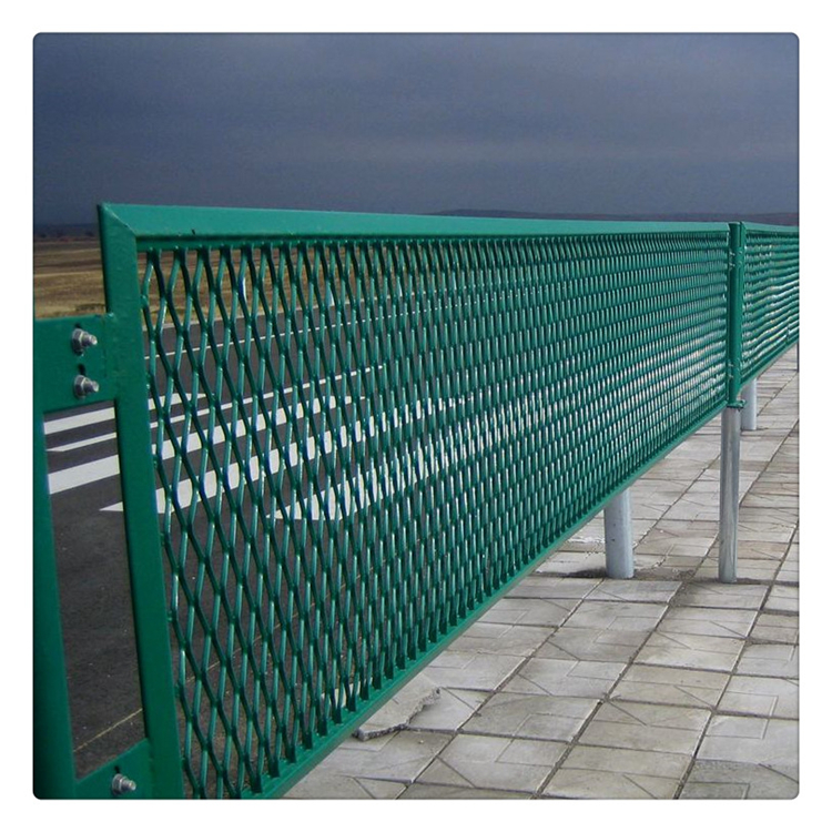 高速公路防眩設施圖片1 高速公路防眩設施圖片1