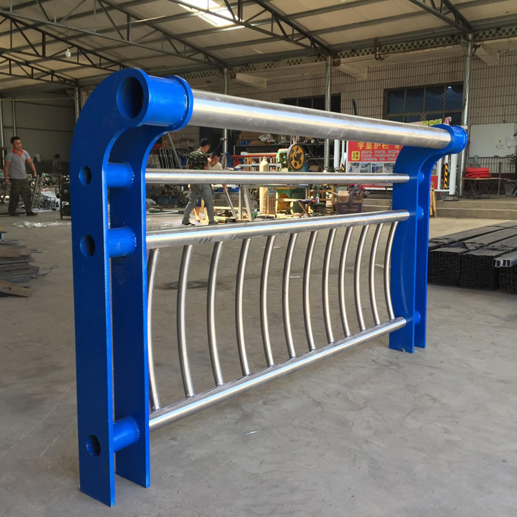 江蘇不銹鋼管護欄圖片1 江蘇不銹鋼管護欄圖片1