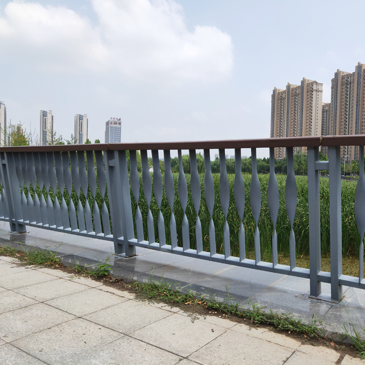 江蘇河道防護欄圖片3