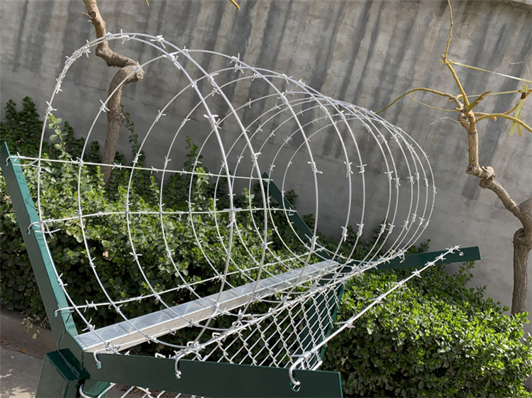 江蘇鋁包鋼機場護欄網圖片2 江蘇鋁包鋼機場護欄網圖片2