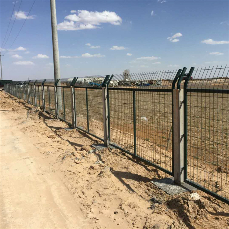 福建鐵路沿線護欄網圖片4 福建鐵路沿線護欄網圖片4