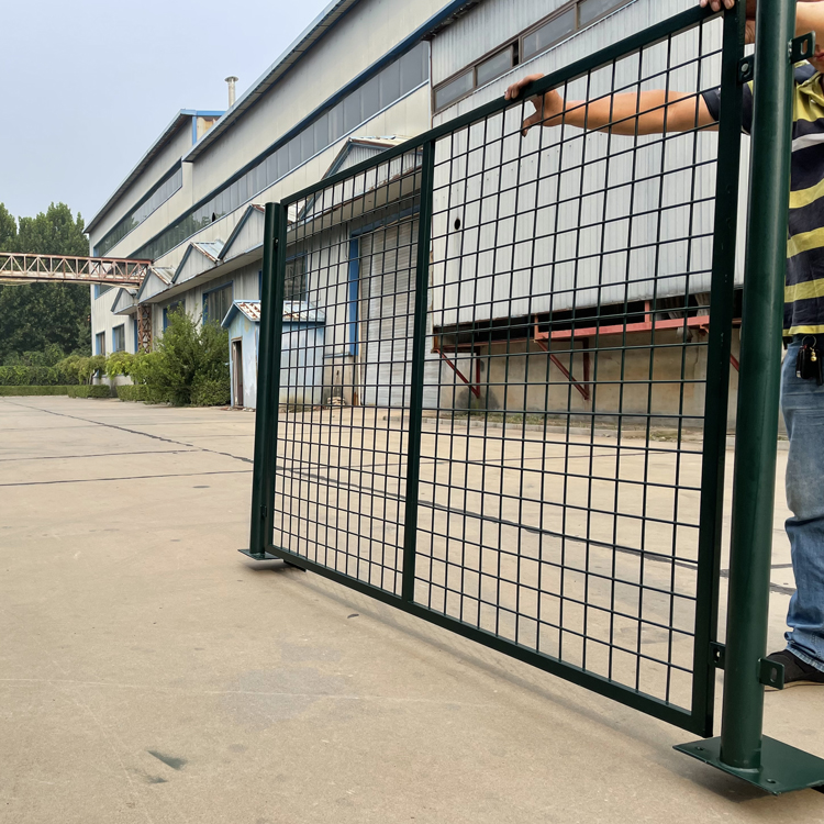 陜西防落網隔離柵圖片3 陜西防落網隔離柵圖片3