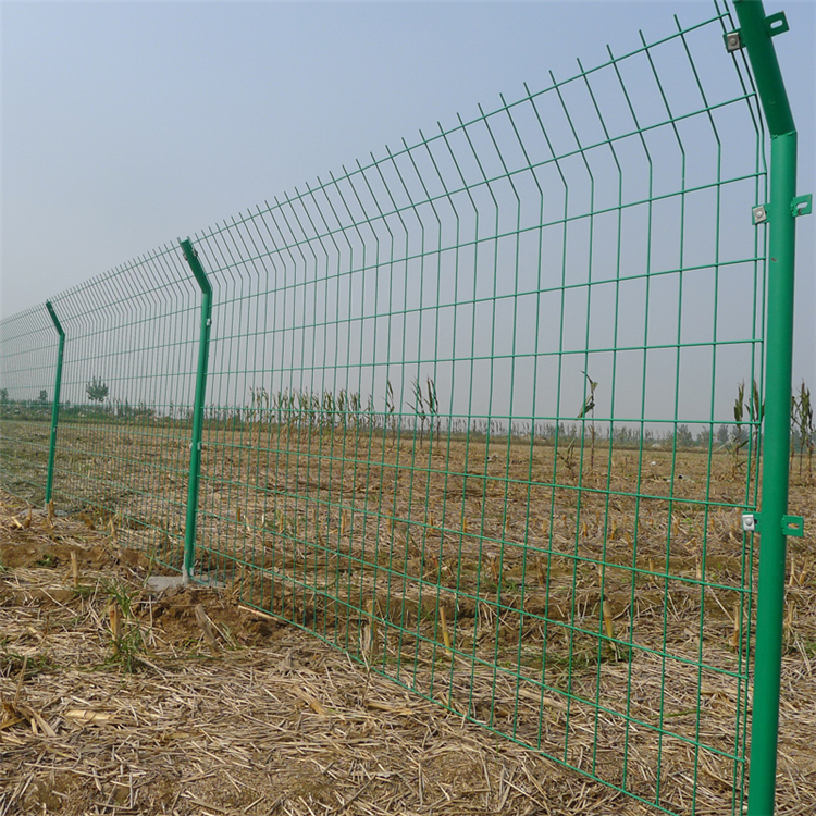 農(nóng)場金屬隔離柵圖片3 農(nóng)場金屬隔離柵圖片3