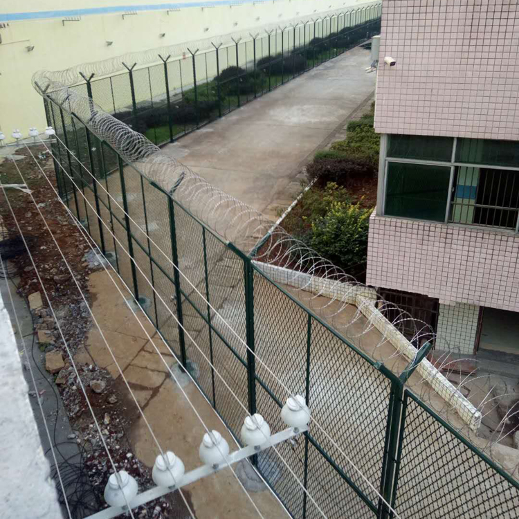 陜西監獄外側金屬隔離網圖片2 陜西監獄外側金屬隔離網圖片2