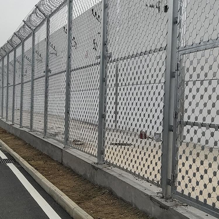 熱鍍鋅梅花刺隔離網圖片2 熱鍍鋅梅花刺隔離網圖片2