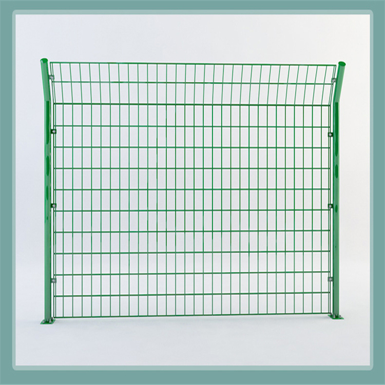 貴州光伏電站圍網圖片4 貴州光伏電站圍網圖片4