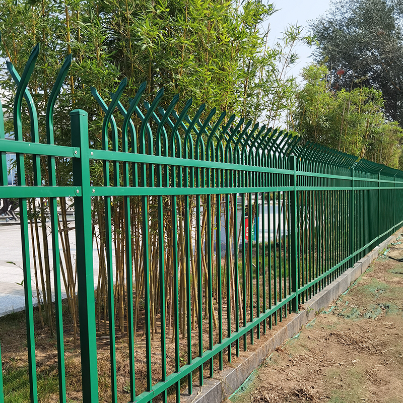 貴州園區(qū)學(xué)校隔離防護(hù)圍墻圖片4 貴州園區(qū)學(xué)校隔離防護(hù)圍墻圖片4