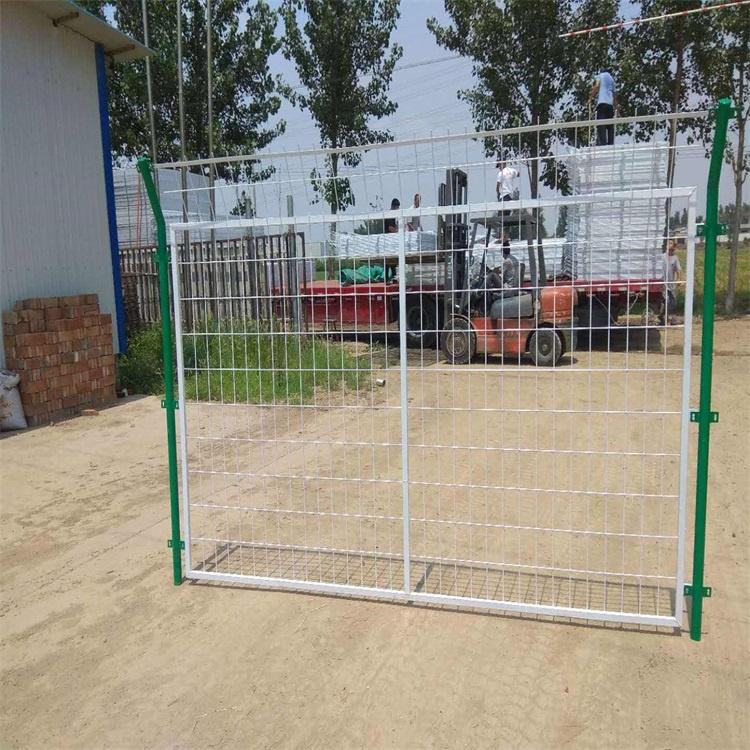 光伏太陽能發電設施隔離防護網圖片3 光伏太陽能發電設施隔離防護網圖片3