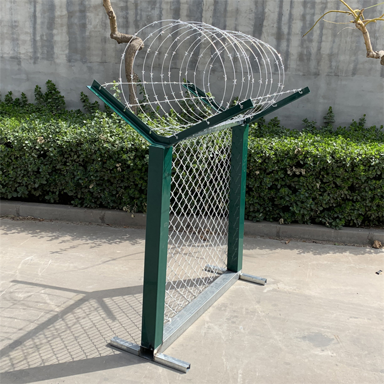 新型鋁包鋼機場圍界網圖片4 新型鋁包鋼機場圍界網圖片4