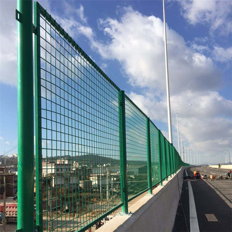 寧夏道路隔離網(wǎng)案例圖片4 寧夏道路隔離網(wǎng)案例圖片4