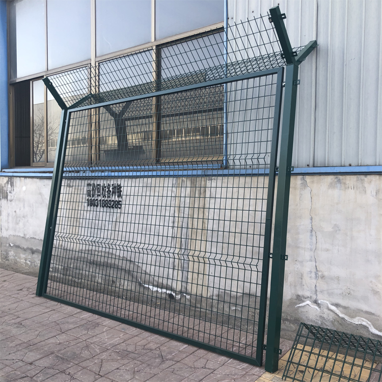 全國軍用機場隔離柵圍欄圖片展示圖片2 全國軍用機場隔離柵圍欄圖片展示圖片2