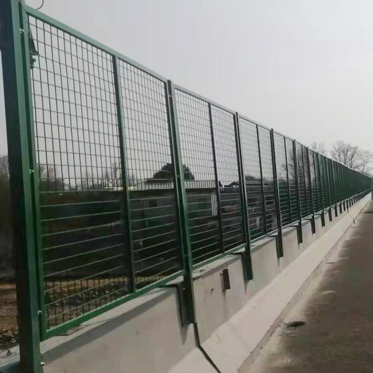 高速防落網(wǎng)工程案例圖片3 高速防落網(wǎng)工程案例圖片3