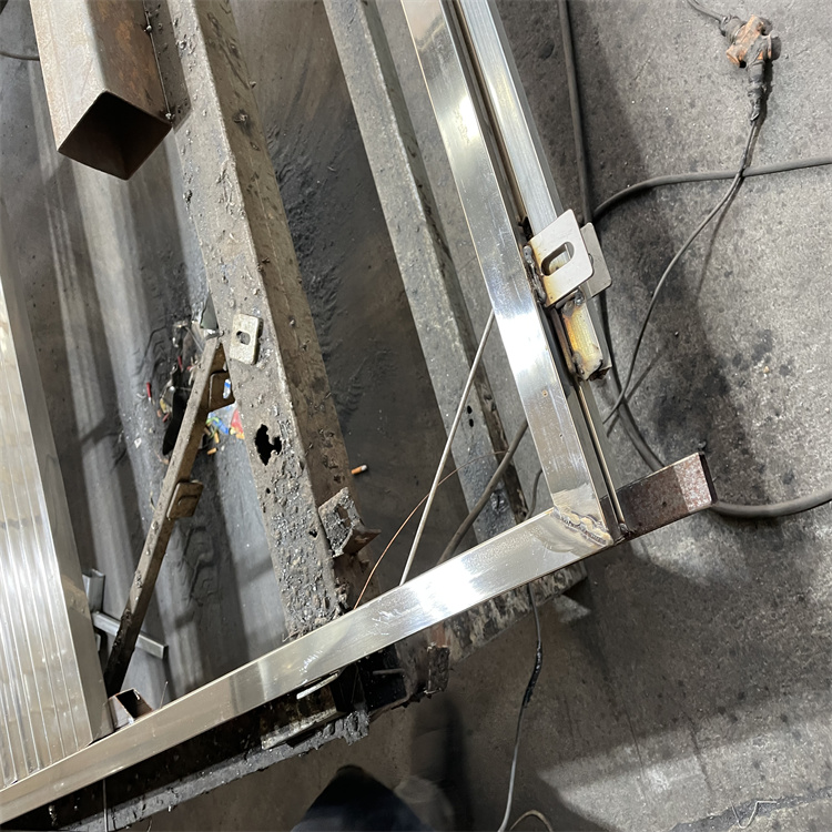 純不銹鋼金屬隔離網(wǎng)不生銹的必選產(chǎn)品圖片3