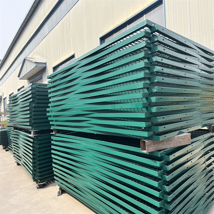 機場停機坪圍界網安裝圖片3