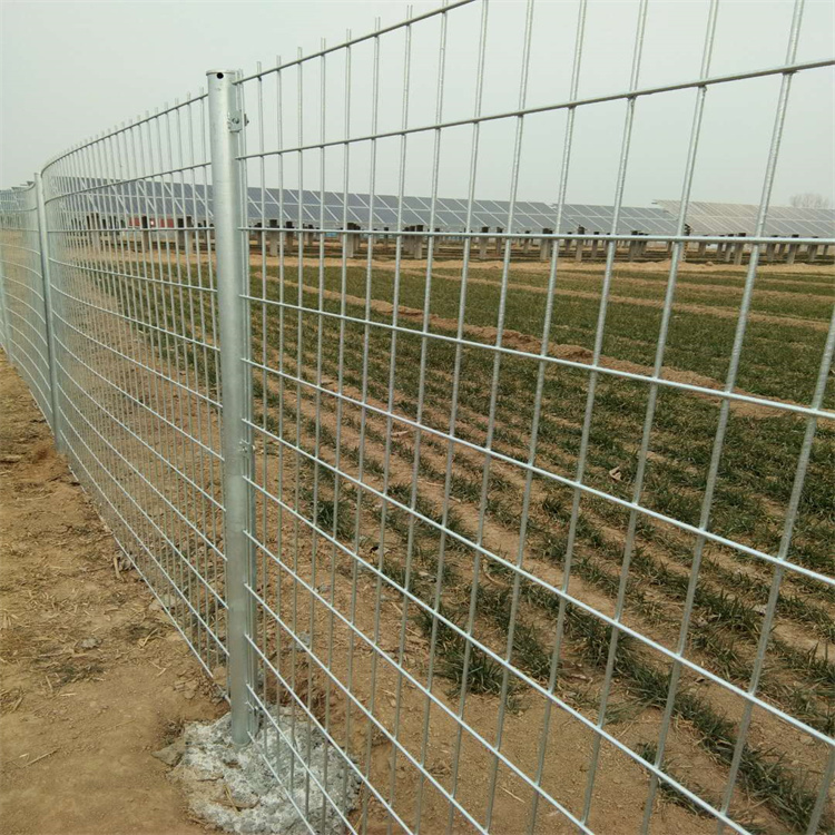 光伏發電廠圍欄網圖片5