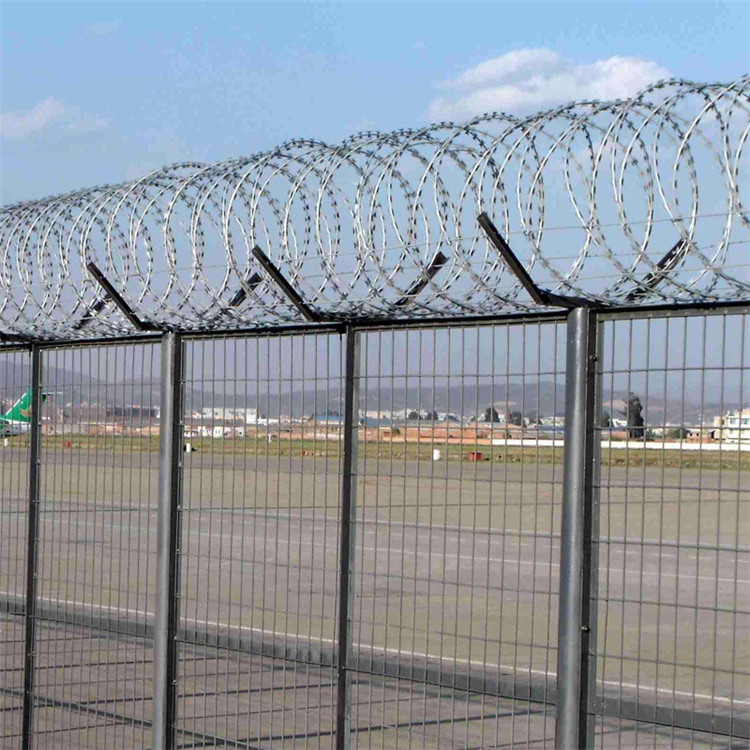 機場桃型柱護欄網圍界介紹圖片2 機場桃型柱護欄網圍界介紹圖片2