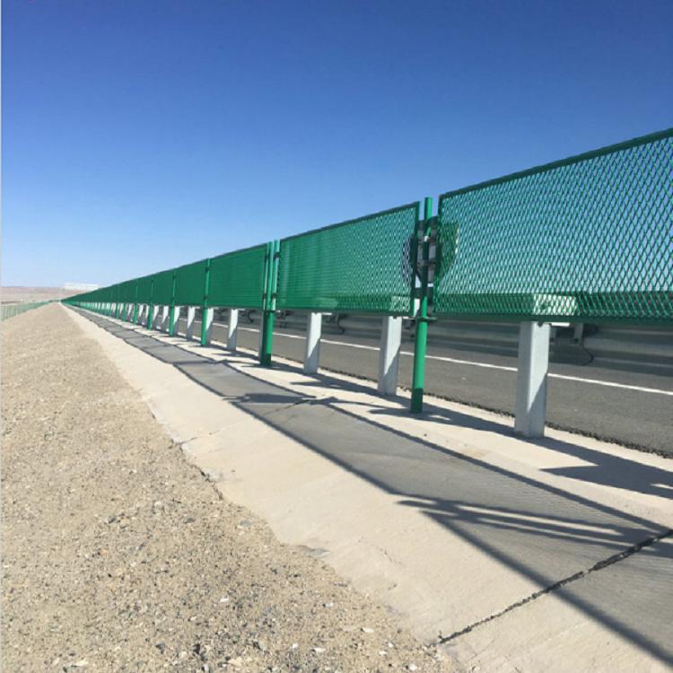 金屬鐵絲網護欄應用場所圖片3