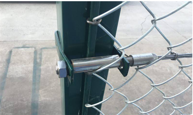 機場鋁包鋼圍界工程案例圖片5