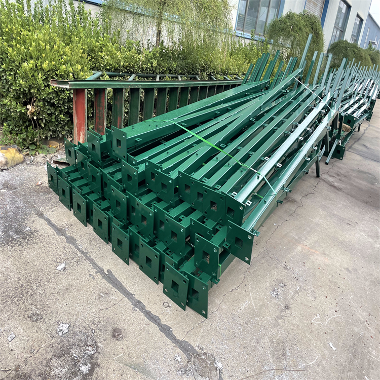 監獄防護鋼網墻圖片2