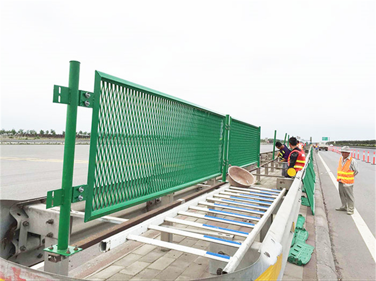 高速公路雙層防眩網價格圖片2
