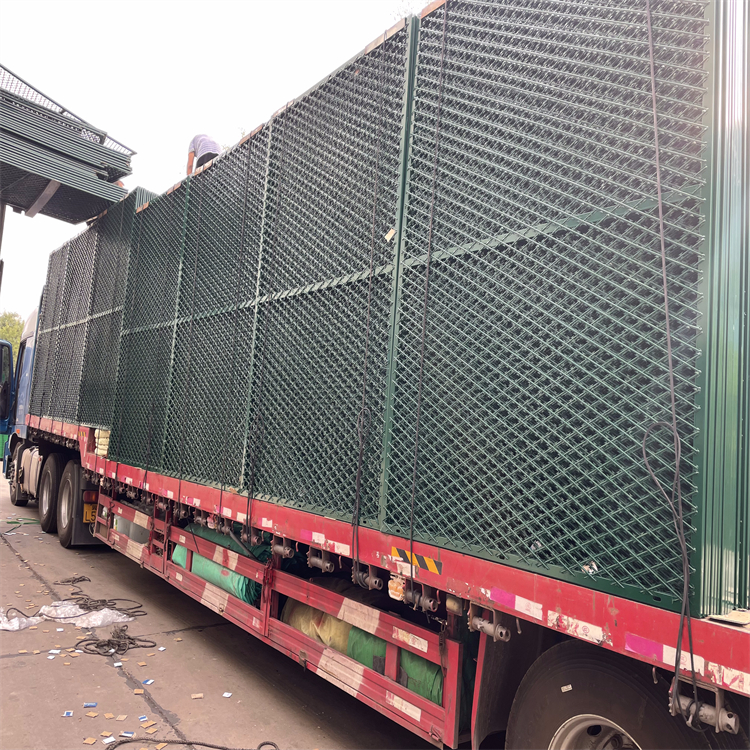 監(jiān)獄隔離網(wǎng)各種型號的不同選擇圖片4 監(jiān)獄隔離網(wǎng)各種型號的不同選擇圖片4