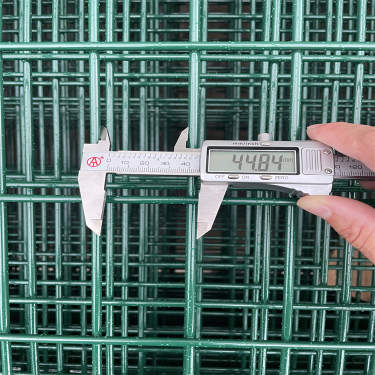 機(jī)場(chǎng)鋼筋網(wǎng)圍界生產(chǎn)廠家圖片2 機(jī)場(chǎng)鋼筋網(wǎng)圍界生產(chǎn)廠家圖片2