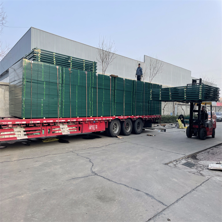 機(jī)場(chǎng)鋼筋網(wǎng)圍界生產(chǎn)廠家圖片4 機(jī)場(chǎng)鋼筋網(wǎng)圍界生產(chǎn)廠家圖片4