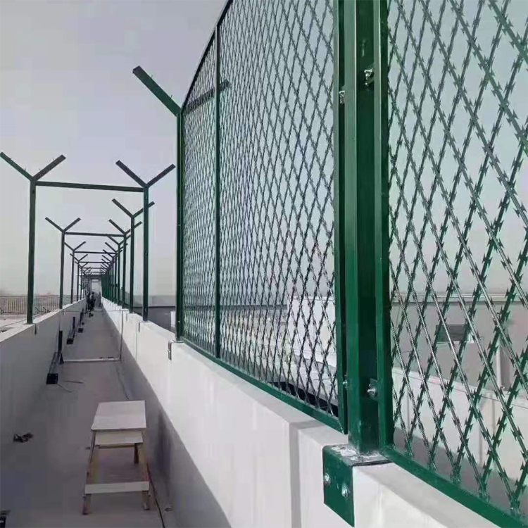 監獄焊接刀片隔離網不銹鋼刀刺圖片4 監獄焊接刀片隔離網不銹鋼刀刺圖片4