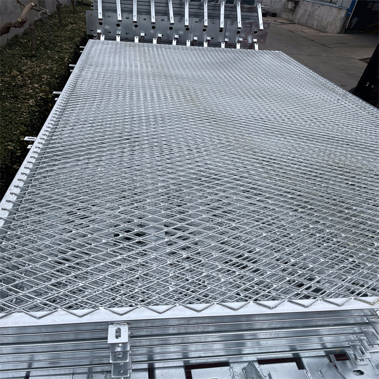 橋梁金屬防拋網護欄制造商圖片5 橋梁金屬防拋網護欄制造商圖片5