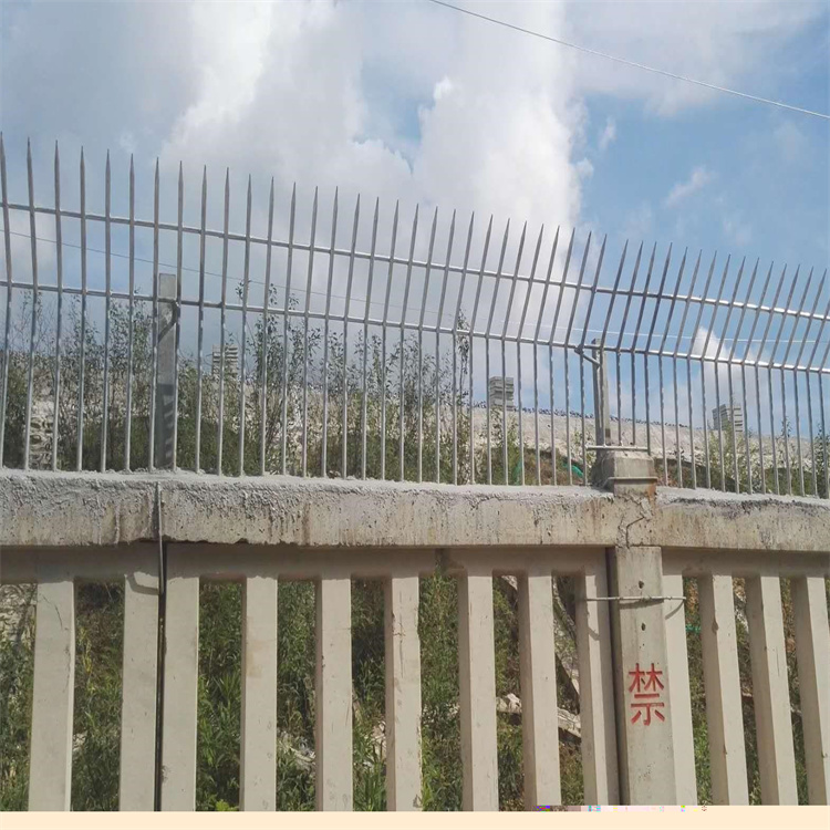 鐵路熱鍍鋅金屬防爬刺圖片5 鐵路熱鍍鋅金屬防爬刺圖片5