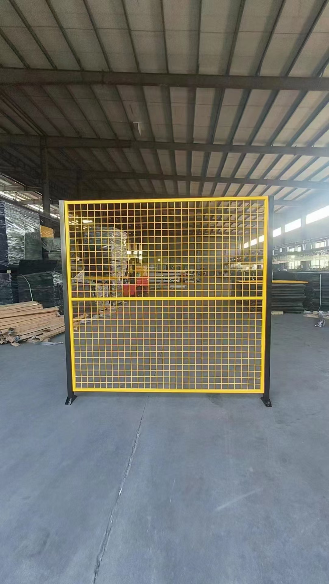 碼垛機器人車間隔離網圍欄圖片6