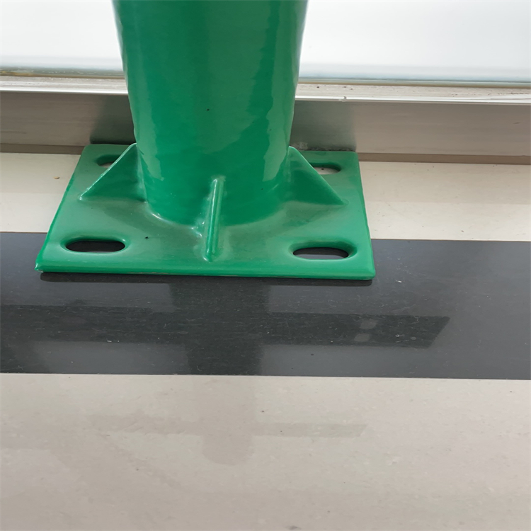 高速公路防眩網護欄圖片5 高速公路防眩網護欄圖片5